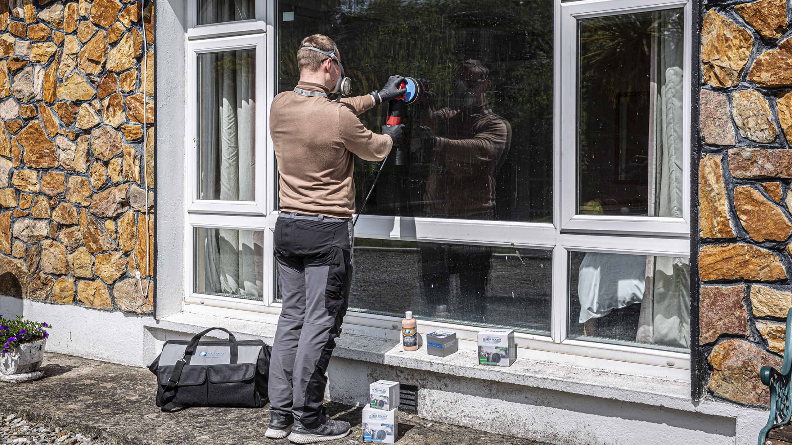 PRO Glass Scratch Removal System with FLEX Polisher